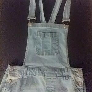 Short overalls